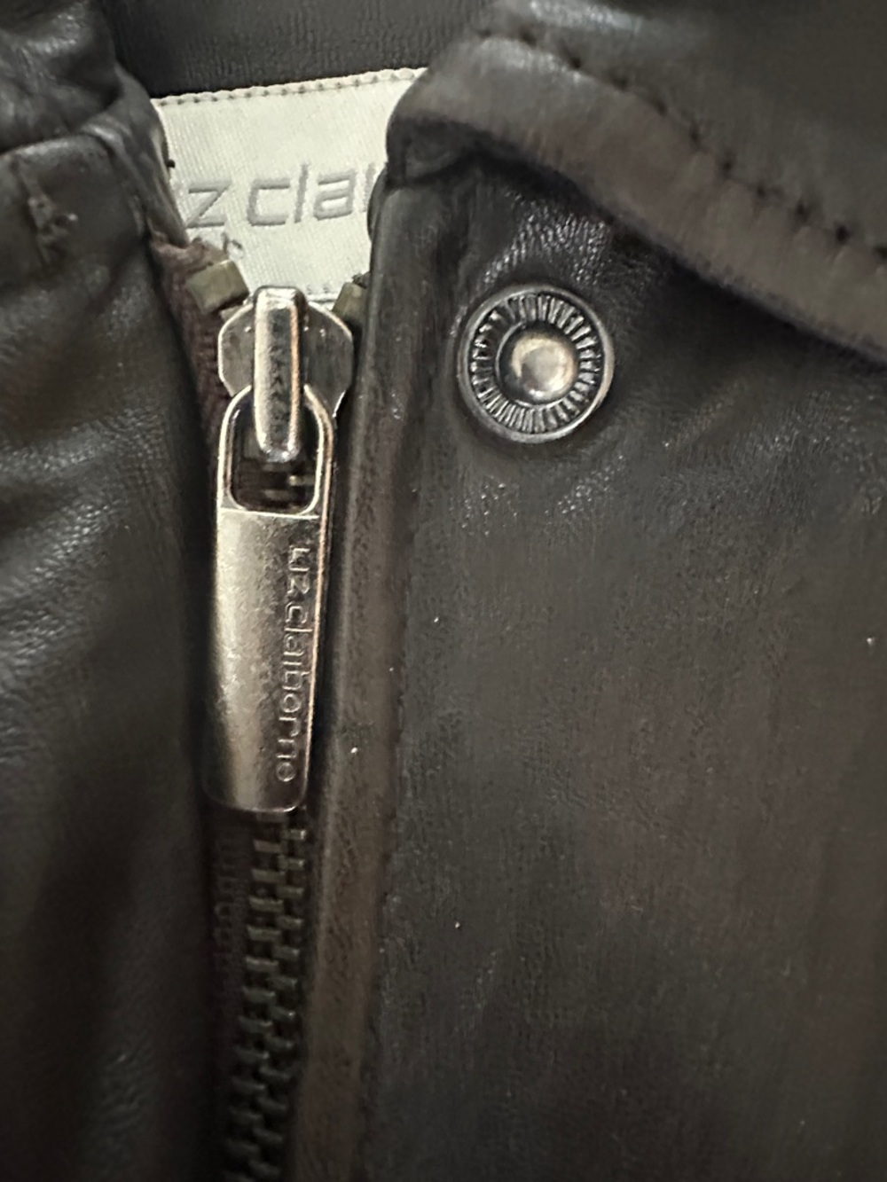 Liz Claiborne Classic Black Leather Jacket - Picture 11 of 16